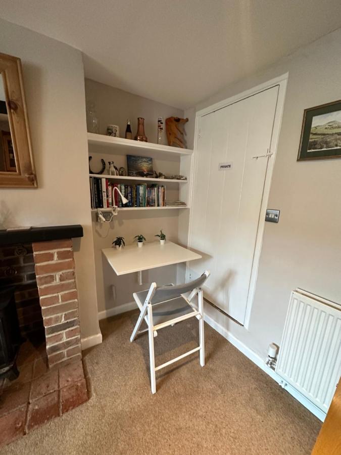 Cottage En-Suite Room With Private Lounge Bridport Exterior foto